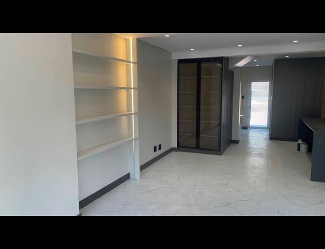 3 BEDROOM TOWNHOUSE FOR SALE IN ELDOGLEN